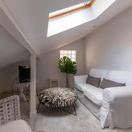 Sunny Sao Paulo Apartment Lisbon